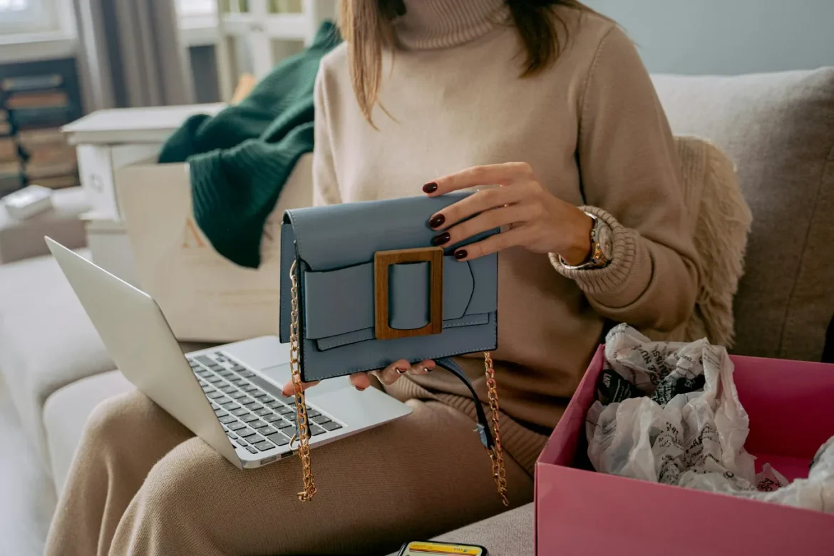 Mytheresa Designer Accessories Review - evaluate the luxury fashion e-commerce company mytheresa on designer accessories