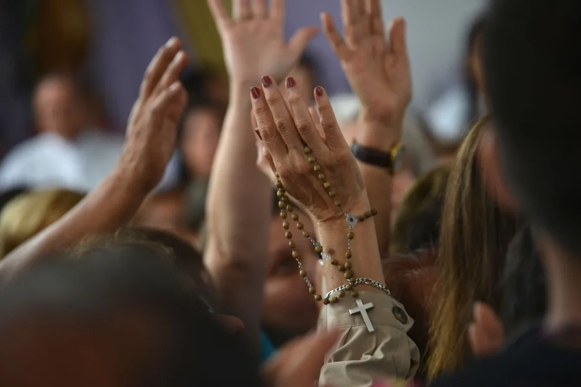 Faith Hope Love Bracelets: Style Guide - faith hope love jewelry in fashion bracelets