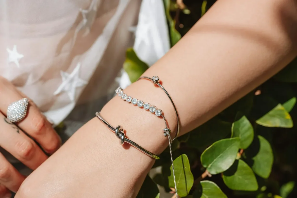 Fashion Jewelry Silver: Buyer’s Guide - fashion jewelry silver