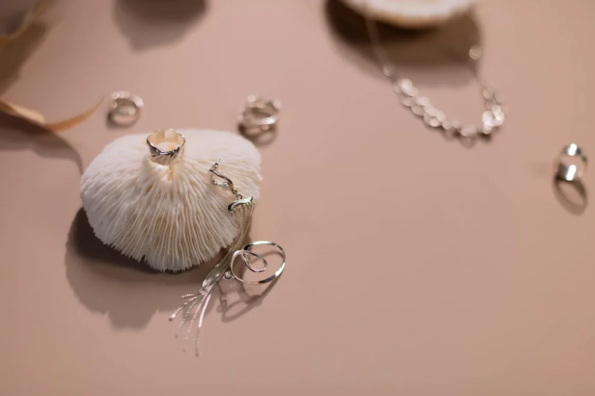 Fine Jewelry vs Fashion Jewelry - fine jewelry vs fashion jewelry