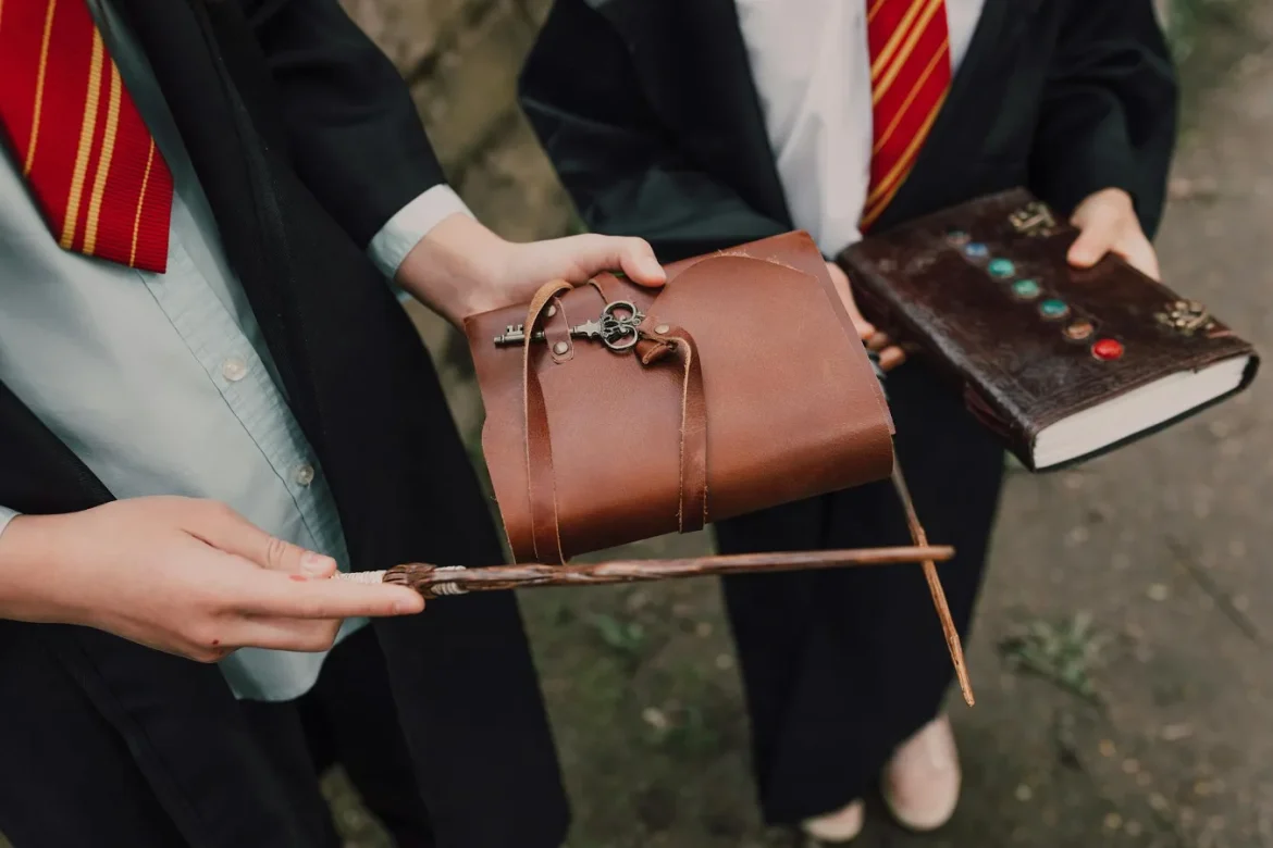 How to Choose a Harry Potter Bag - harry potter bag