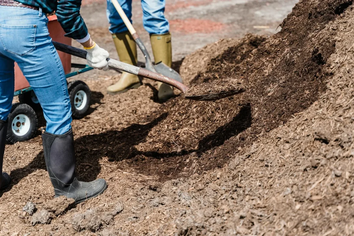 How Many Bags of Mulch in a Yard? - how many bags of mulch in a yard