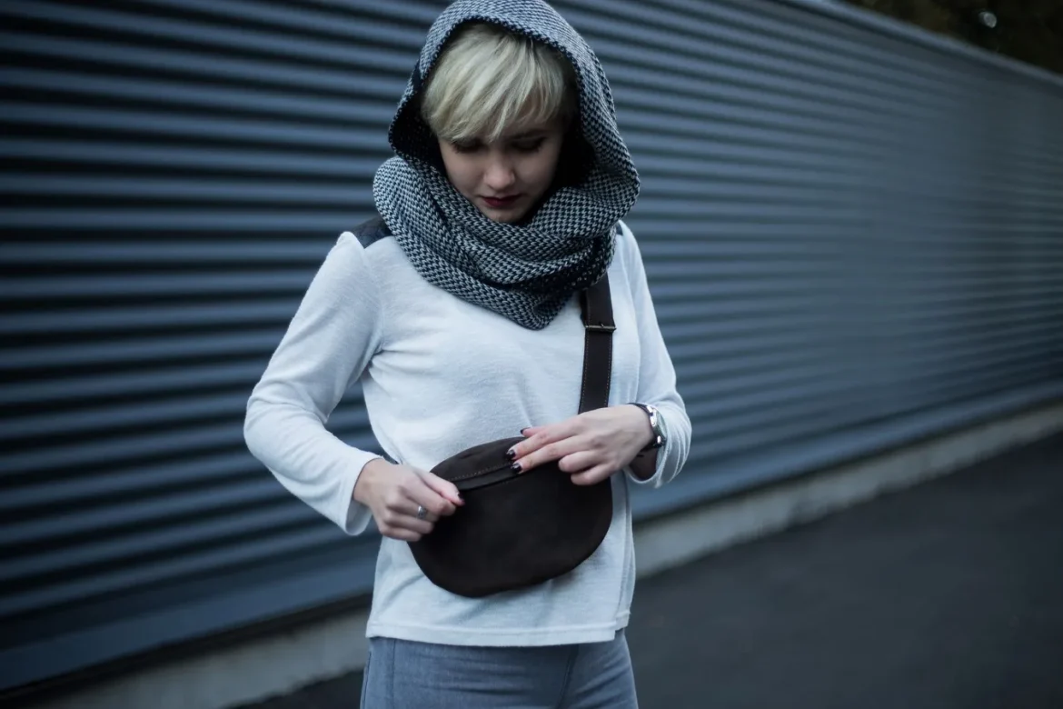 Mini Leather Crossbody Bags: Buyer Guide - mini leather crossbody bags