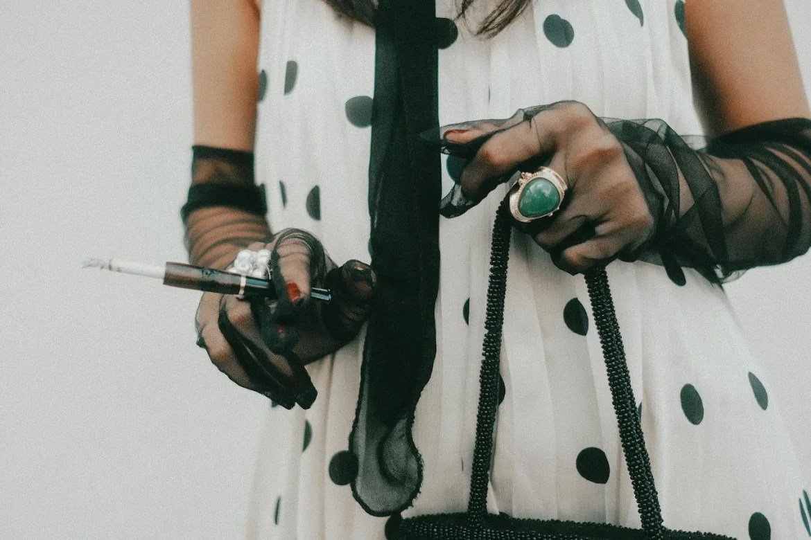Retro Fashion Accessories: A Practical Style Guide - retro fashion accessories