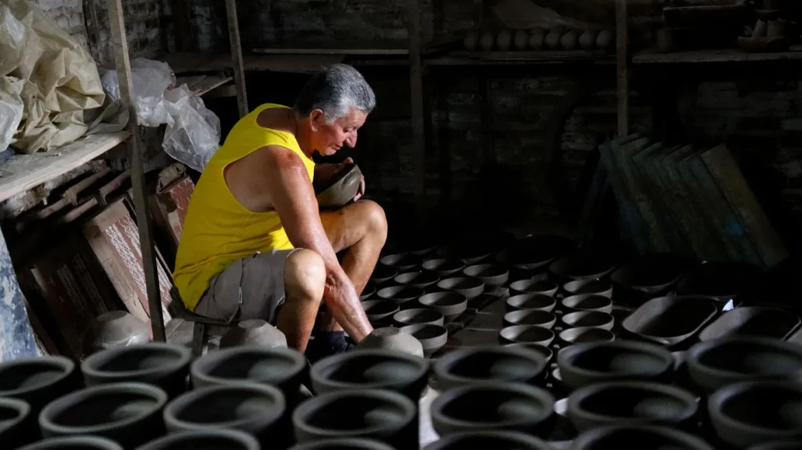 Shoes Like Pottery: What to Know Before Buying - shoes like pottery