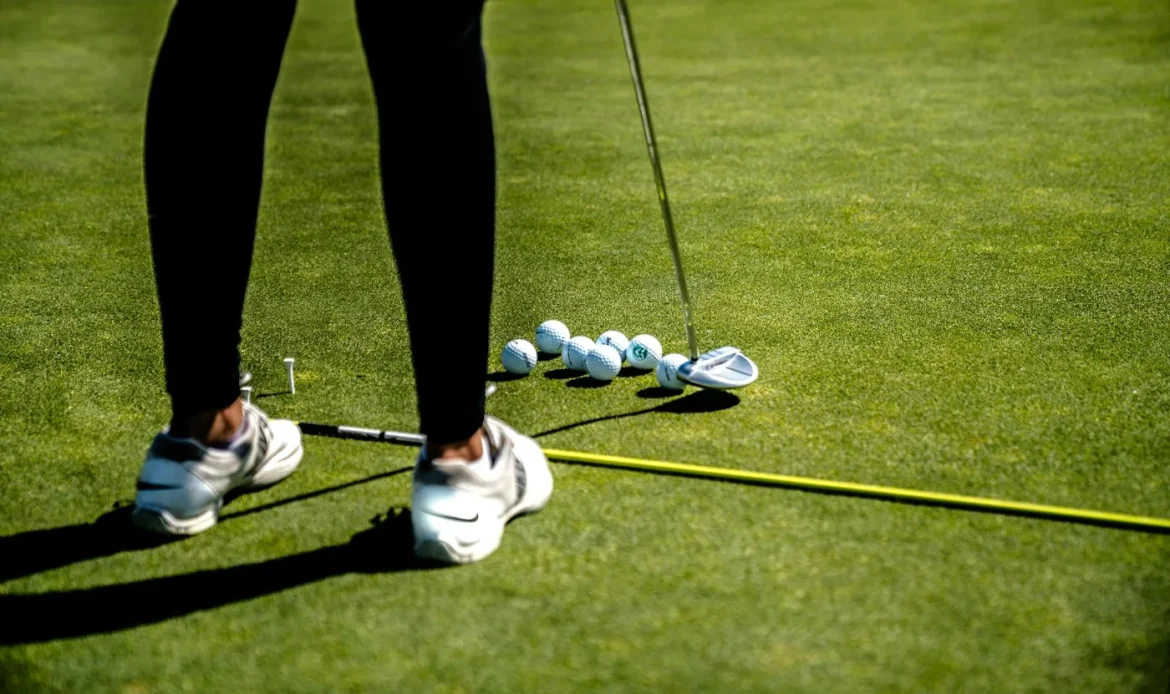 Tiger Woods Golf Shoes: What Buyers Should Know - tiger woods golf shoes